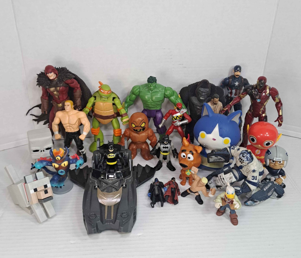 Action Figure Toy Lot Marvel DC TMNT Batman Iron Man Hulk Scooby Doo WWE Kong